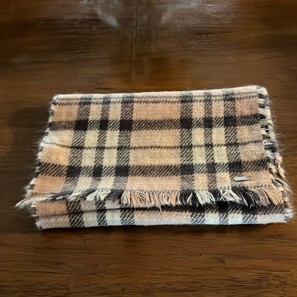 Steve Madden Reversible Scarf
